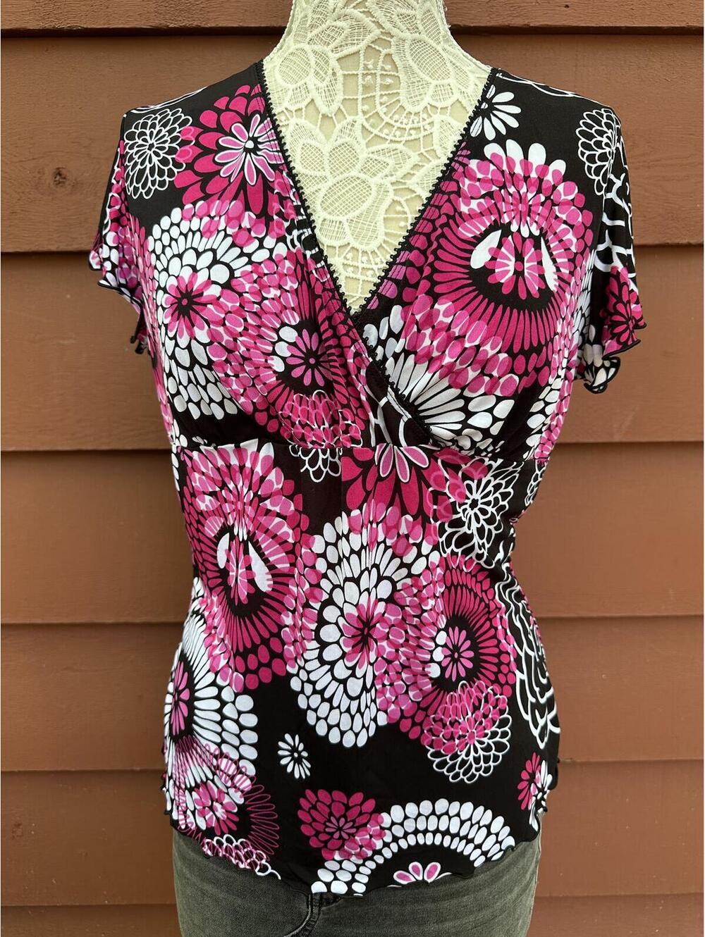 Perseption Concepts Floral Print V‎ Neck Top